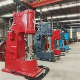 Jaka jest różnica między młotem pneumatycznym a elektrycznym młotem kowalskim?